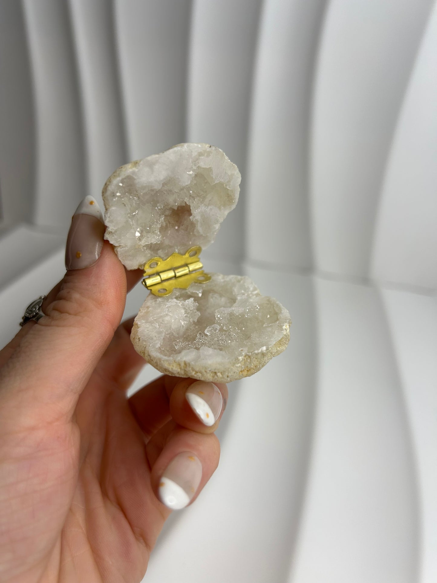 Quartz Geode Ring Holder