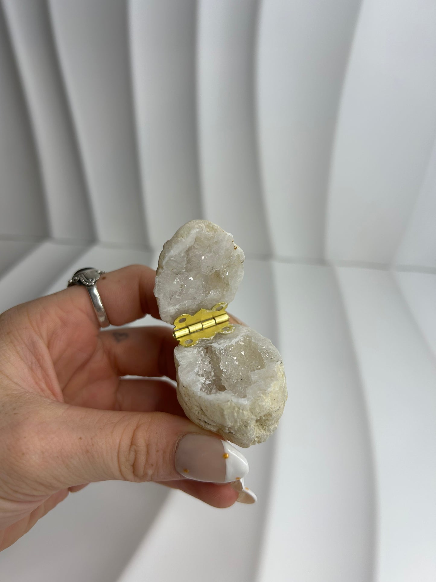 Quartz Geode Ring Holder